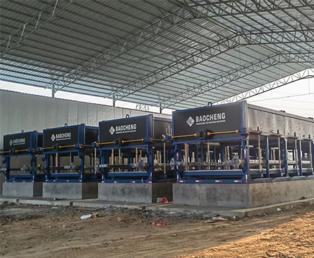 การติดตั้งเครื่องทำน้ำแข็งบล็อกขนาดใหญ่ 4 เครื่องที่มีกำลังการผลิต 160 ตันต่อวันสำเร็จแล้ว